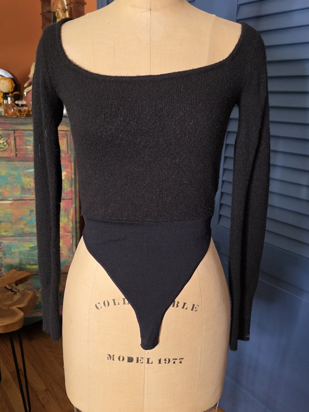 Leith Black Long-Sleeve Scoop Neck Bodysuit
